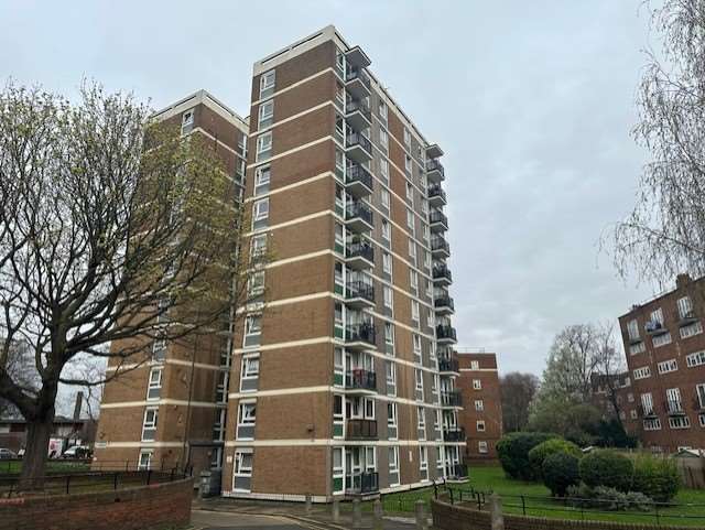 Fast bridging loan in Hackney: £220k capital raise in 8 days. image