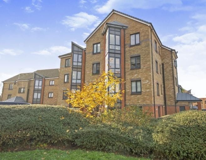 East London auction finance: £161k bridging loan completed in 5 days. image